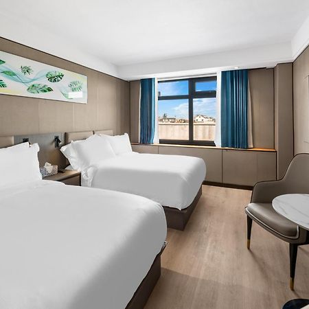 Ly New York Hotel Bagian luar foto