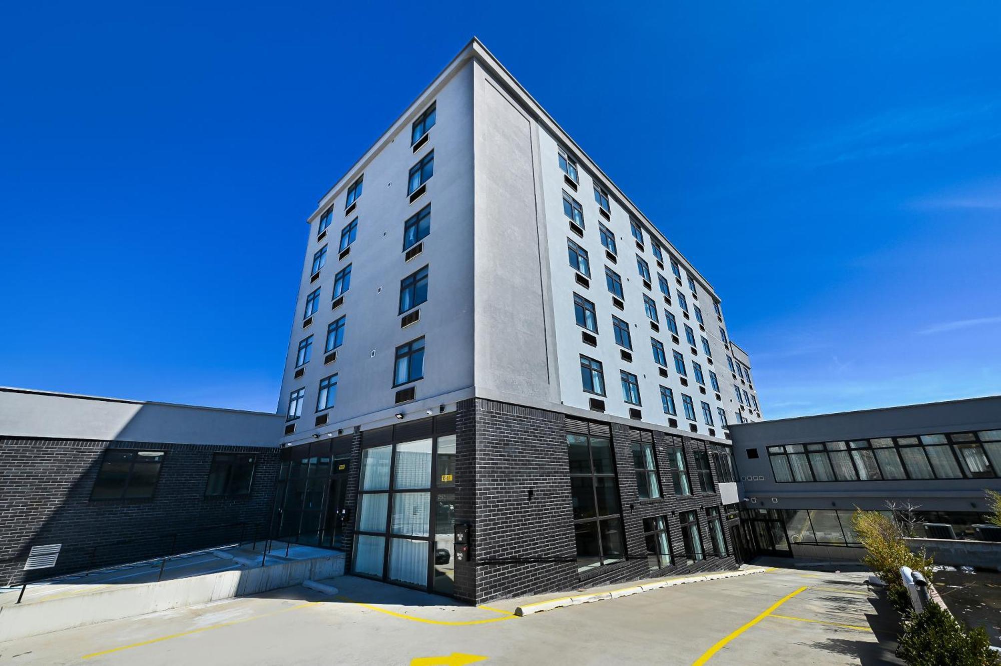 Ly New York Hotel Bagian luar foto