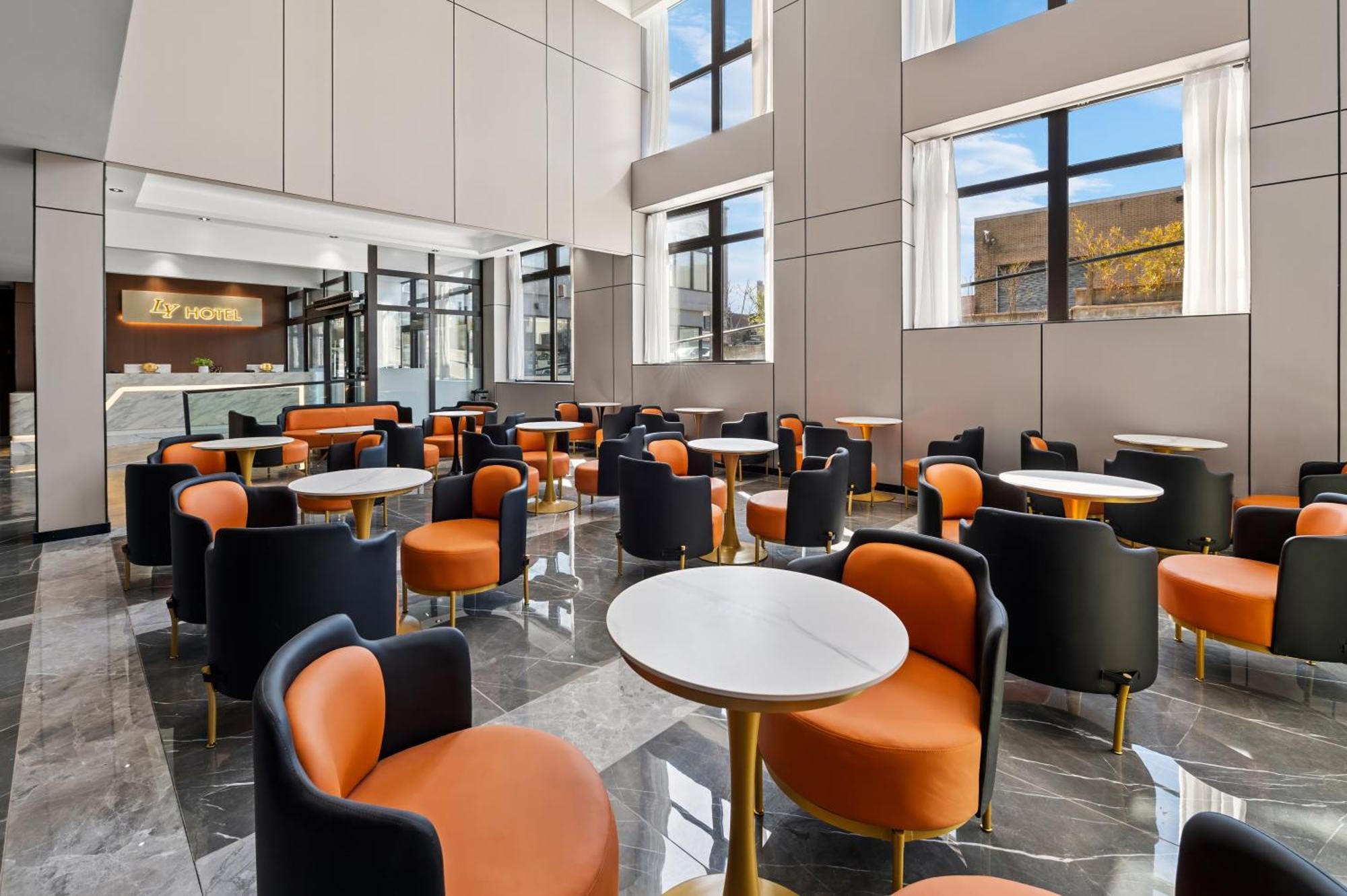 Ly New York Hotel Bagian luar foto